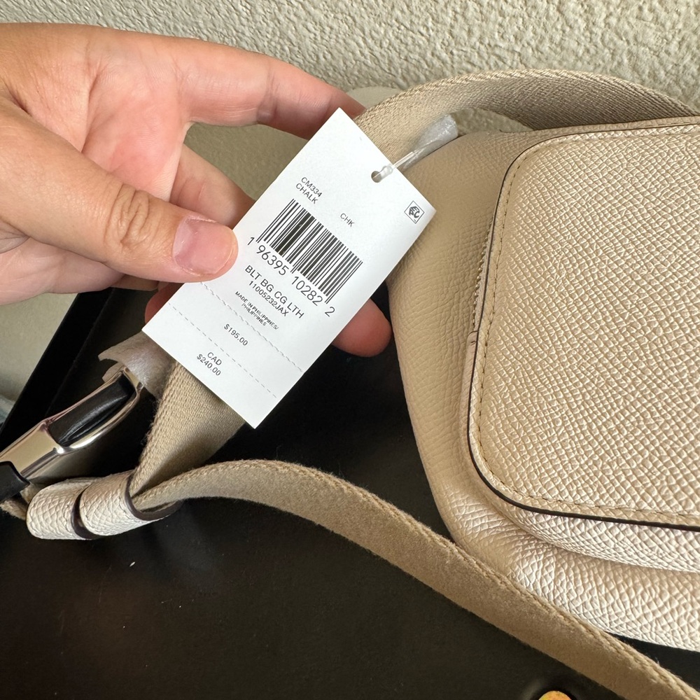 Coach Belt Bag With Signature Canvas Interior Detail NWT - Picture 9 of 10